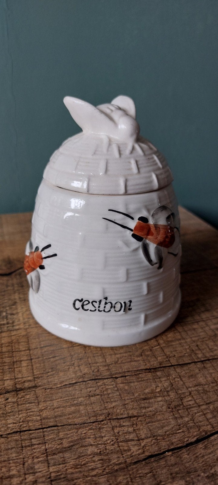 Leuke honingpot in de vorm van een bijenkorf, Ophalen of Verzenden, Zo goed als nieuw, Voorraadpot, Steen/keramiek