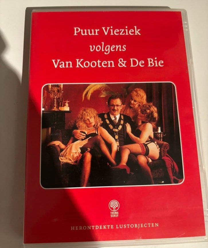 Puur Vieziek volgens Van Kooten & De Bie DVD, Vanaf 16 jaar, Ophalen of Verzenden, Nederlands, Bonusmateriaal