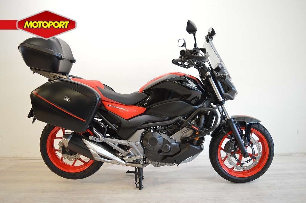 Honda NC 750 S ABS (bj 2016), Motoren, Wijngaardveld 1
9300  AALST, BE, Bedrijf, Mc.benelux@honda-eu.com, Toermotor