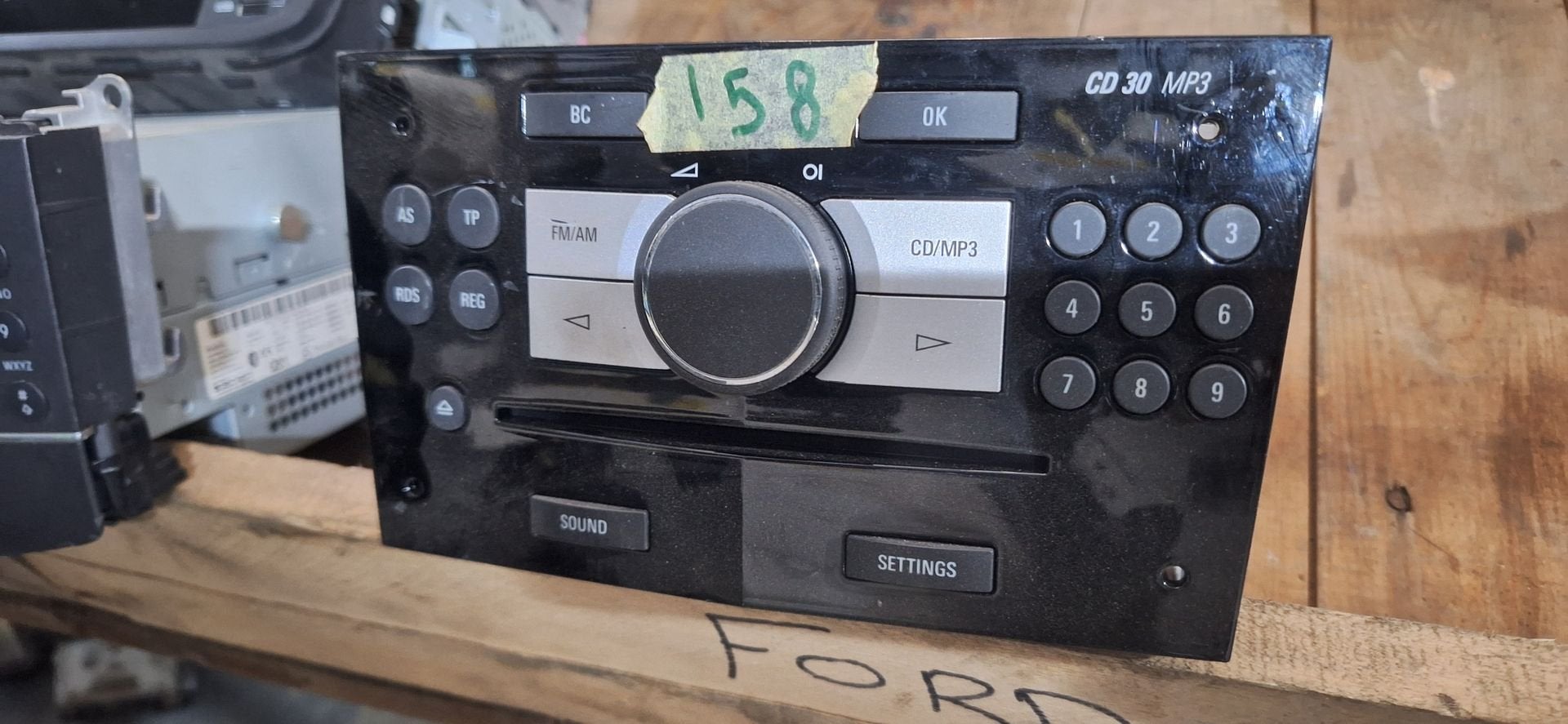 Originele Opel CD 30 MP3 Autoradio - Astra H / Corsa D - 132, Auto diversen, Gebruikt, -, -, Ophalen of Verzenden