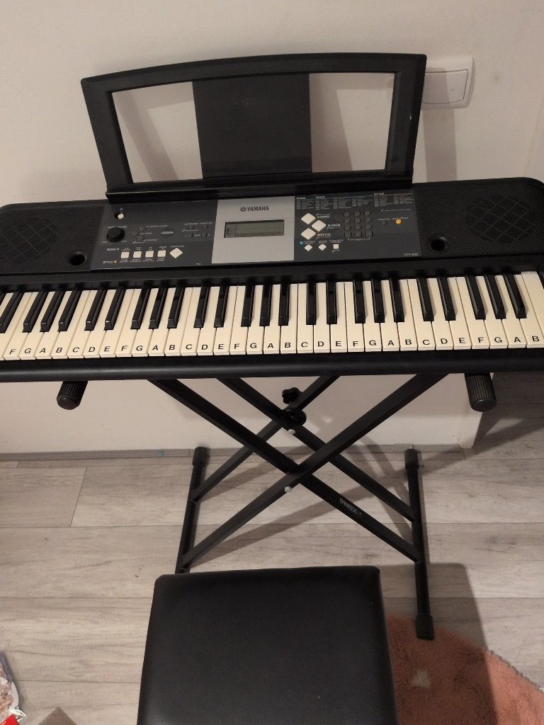 Yamaha YPT-230 keyboard met statief en kruk (61 toetsen), Ophalen, Yamaha, Met standaard, 61 toetsen