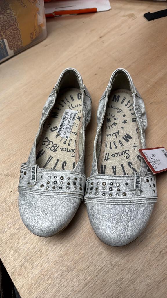 Nieuwe Mustang ballerina's maat 37 (valt als 36), Ophalen of Verzenden, Nieuw, Ballerina's