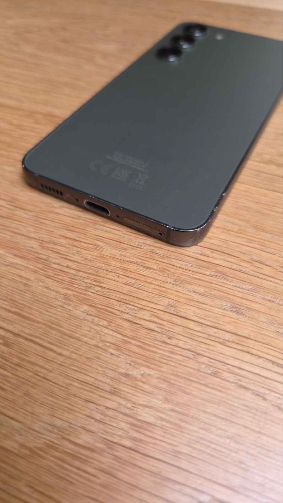 Foto 7 van Samsung S23 Groen 128GB