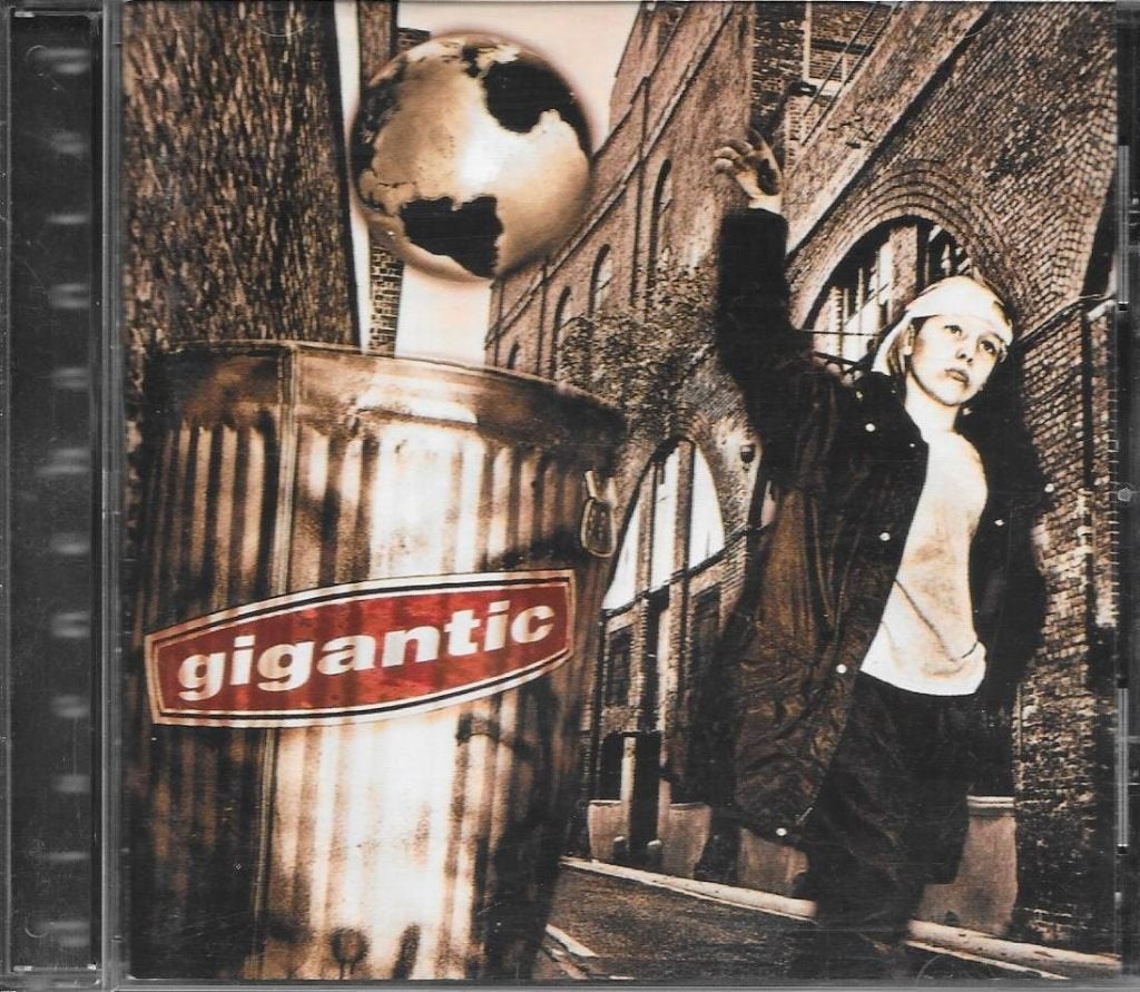 CD Gigantic, Ophalen of Verzenden, Gebruikt, Poprock