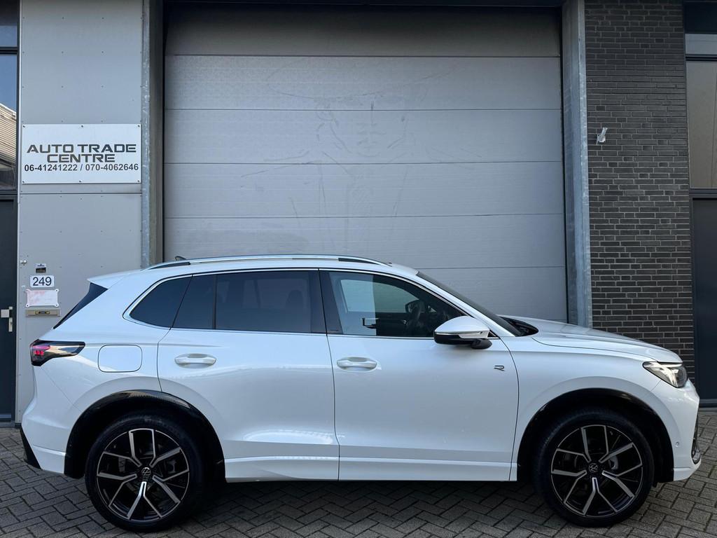 Volkswagen TIGUAN 1.5 eTSI R-Line [Pano|HUD|H&K|StuurVW|Trek, Euro 6, 4 cilinders, 150 pk, Wit
