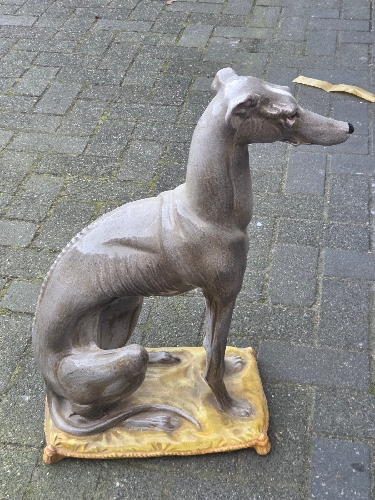 Vintage jr 70 Windhond Beeld op Kussen - Keramiek, Ophalen