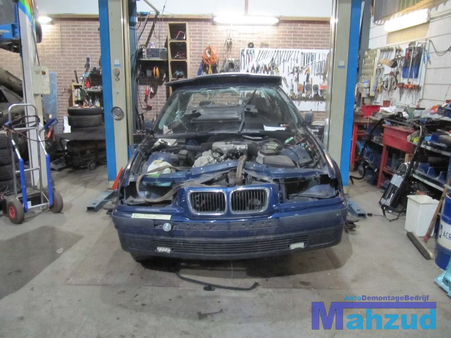 BMW E36 318I 1.8I VERSNELLINGSBAK 5 BAK HANDBAK, Petuelring 130
80788  Munich, DE, Gebruikt, Info@bmw.de, Ophalen of Verzenden