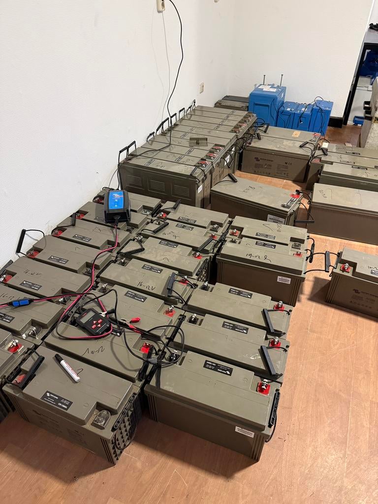Victron AGM Accu's | 12v 130ah | grote voorraad | batterij, Caravans en Kamperen, Ophalen, Gebruikt