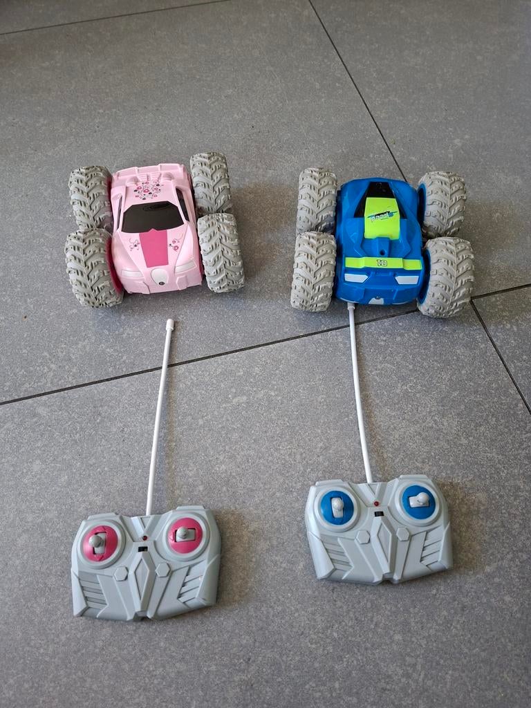 2 bestuurbare auto's. Offroad Auto's met Afstandsbediening, Elektro, Gebruikt, Auto offroad, Ophalen of Verzenden