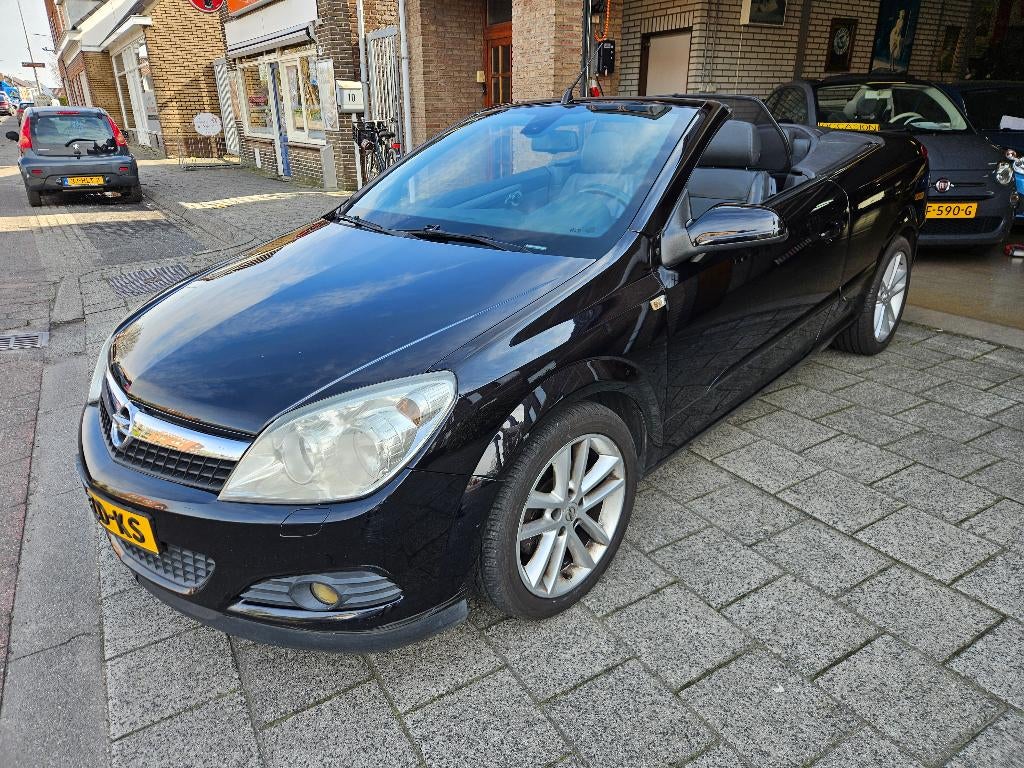Opel Astra 1.8 16V Twintop AUT 2008 Zwart, Zwart, 4 cilinders, Cabriolet, 4 stoelen