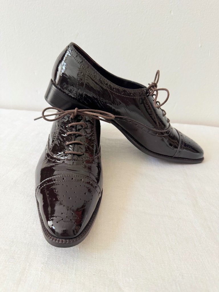Dungelmann lakschoenen met veters 41, Kleding | Dames, Ophalen of Verzenden, Zo goed als nieuw, Zwart, Sneakers of Gympen