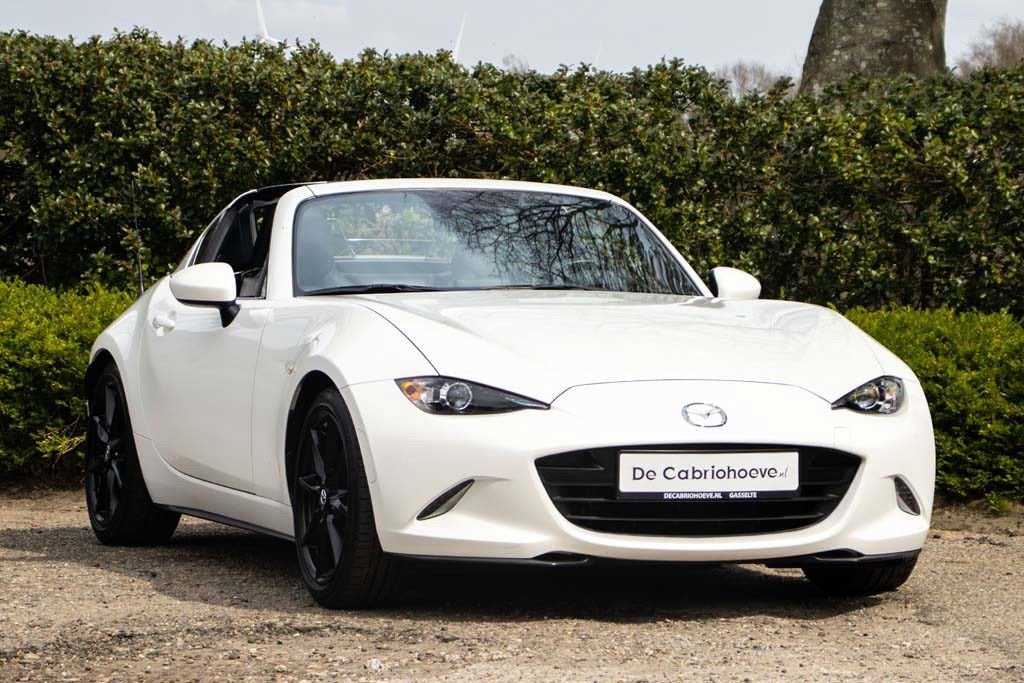 Mazda MX-5 RF ND 2,0l SkyActiv-G 184 GT-M Snowflake White Pe, 1998 cc, Achterwielaandrijving, Gebruikt, Zwart