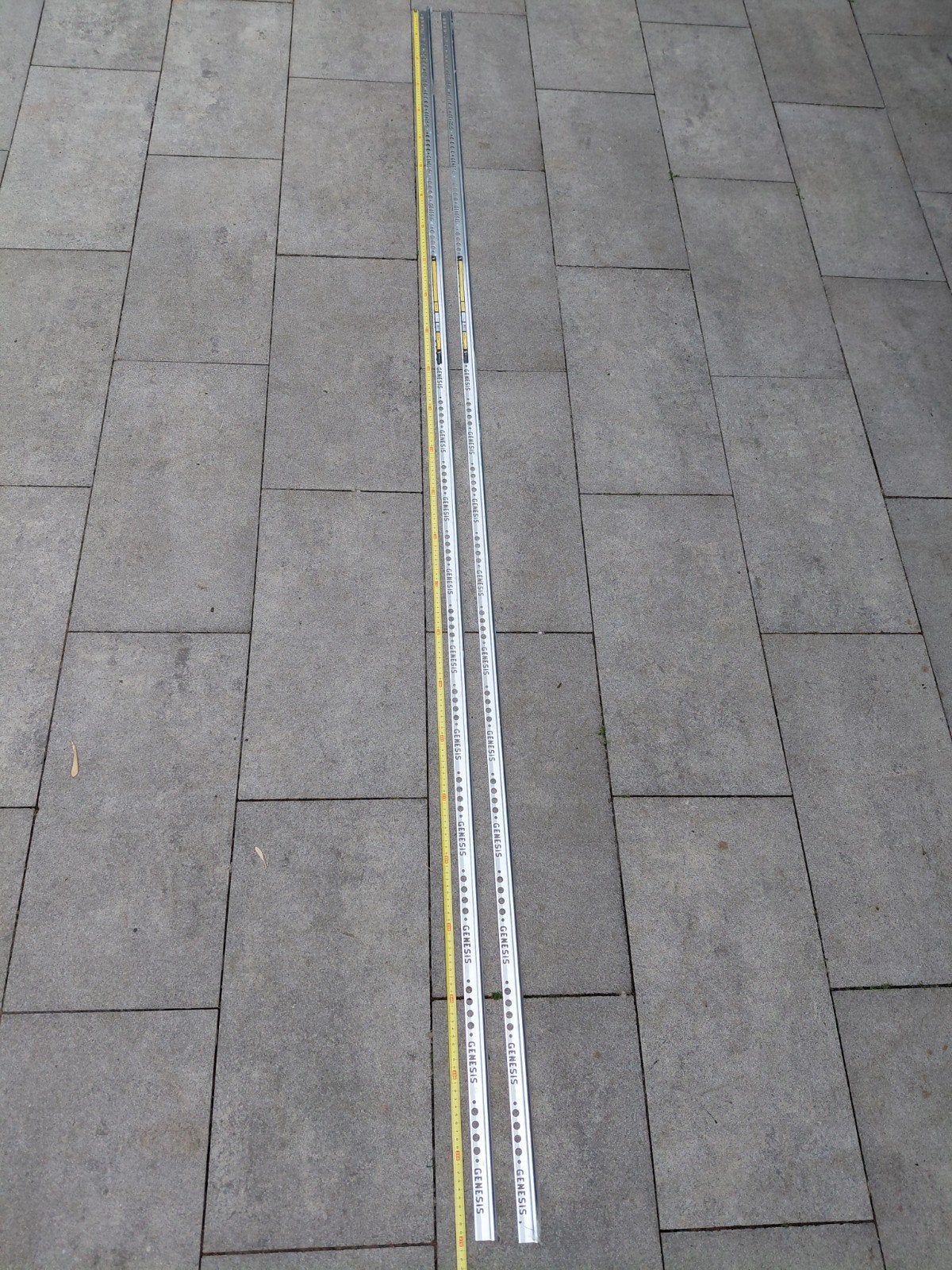 Genesis tegelprofielen 2.7m x 10mm - Bright Silver, Ophalen, Overige typen, Nieuw, Minder dan 20 cm