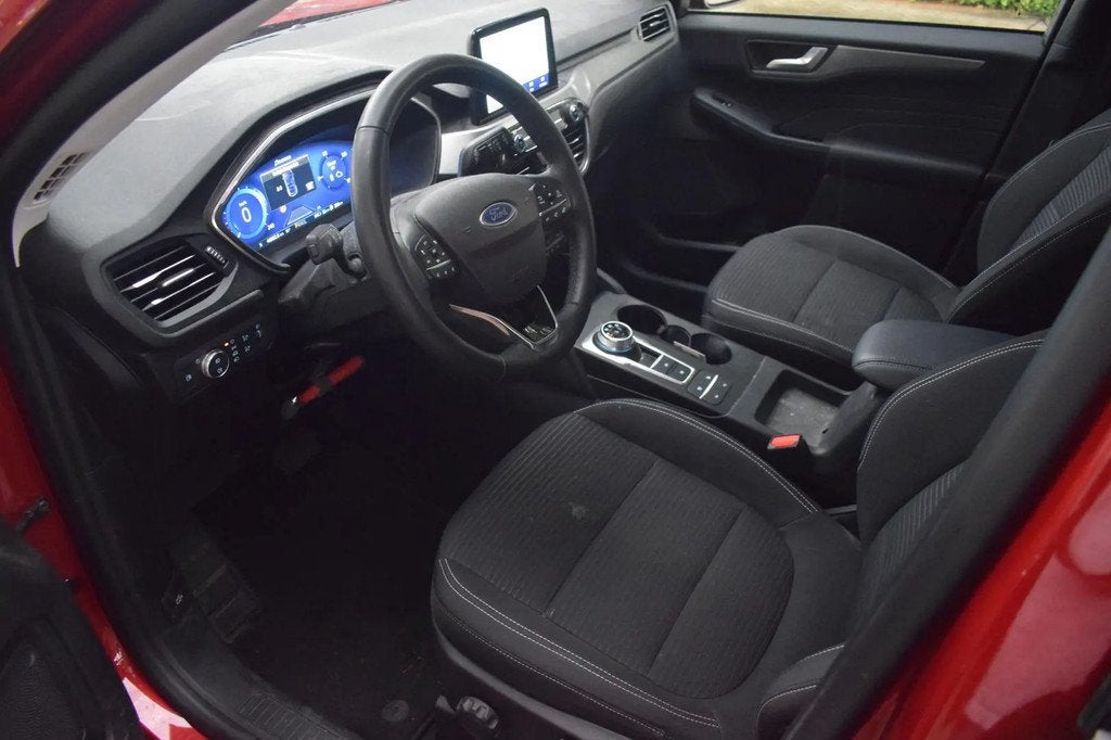 Ford Kuga 2.5 PHEV Titanium met WINTERPACK|NAVI € 24.428,0, Automaat, Stof, Gebruikt, Euro 6