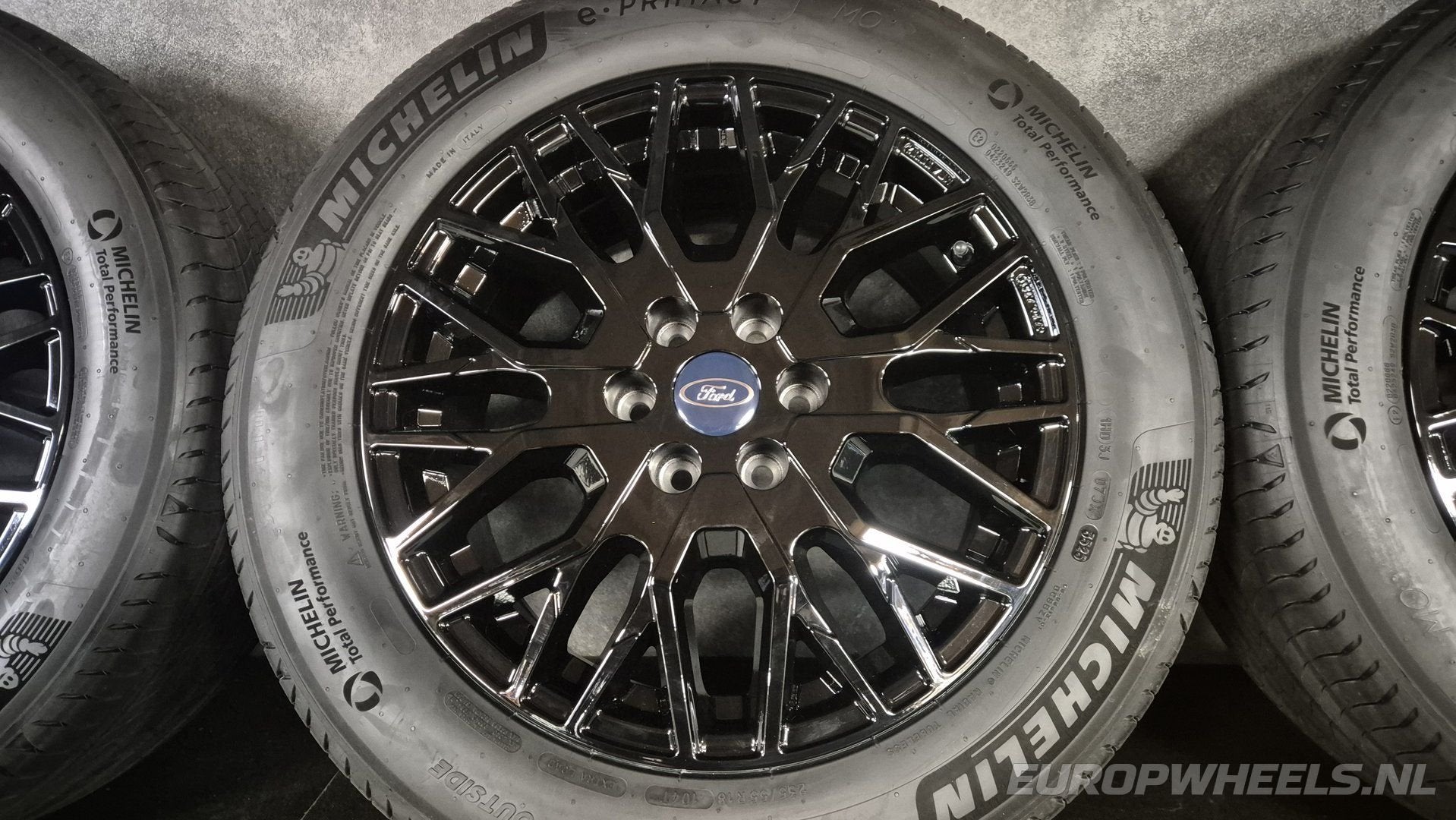 18 inch Ford Transit Custom velgen zomerbanden 6x120, 18 inch, Bestelwagen, -, -