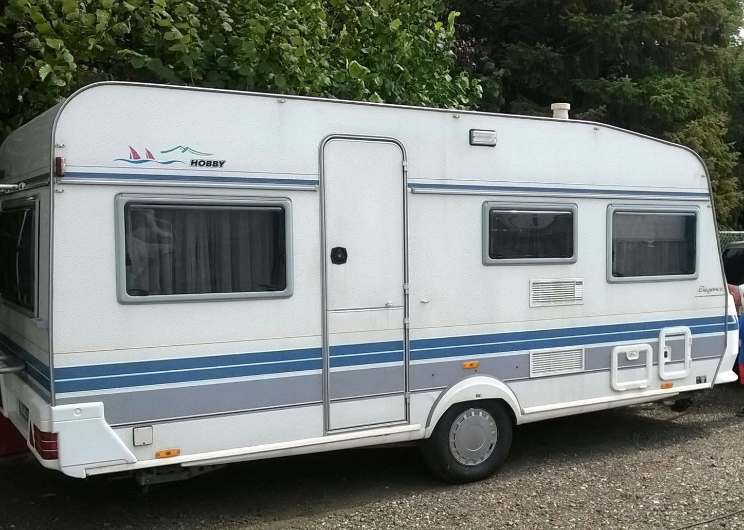 Hobby Elegance 470 12J, Caravans en Kamperen, Schokbreker, Rondzit, Hobby, Dwarsbed