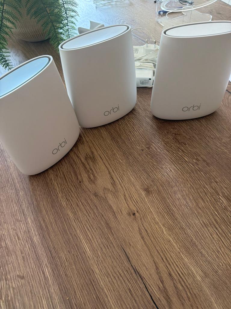 Netgear Orbi RBR20 WiFi Router Systeem (3 stuks), Ophalen of Verzenden, Gebruikt, Router
