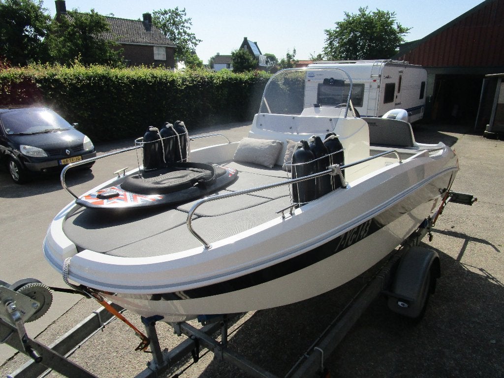 Remus speetboot 60pk 2023 met alle toebehoren inclu trailer, Ophalen, 5 m, Zo goed als nieuw, 2 m