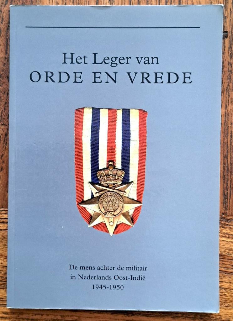 Een leger van orde en vrede - mens achter militair Indië, Boeken, Rob Escher, Ophalen of Verzenden, Zo goed als nieuw, 1945 tot heden