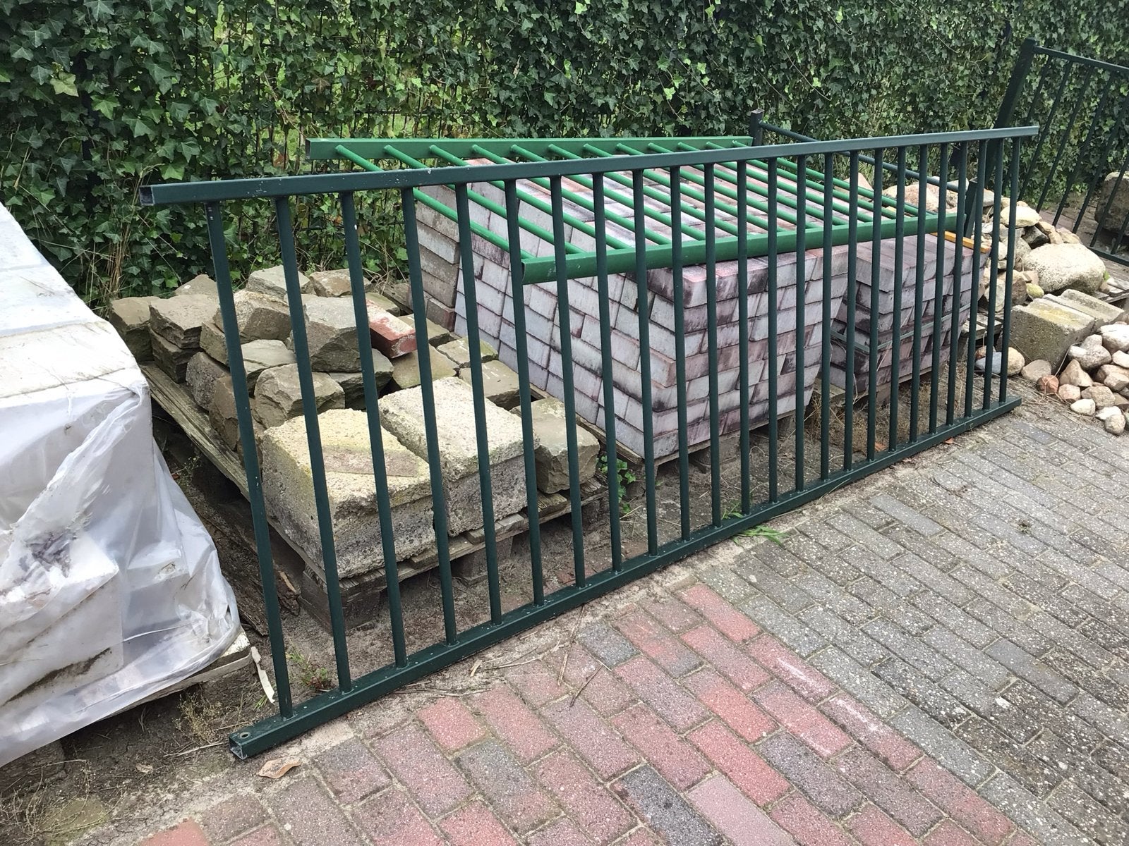 Robuust ijzeren hekwerk - Groen 300 x 100 cm, Ophalen, Gebruikt, IJzer, Spijlenhekwerk
