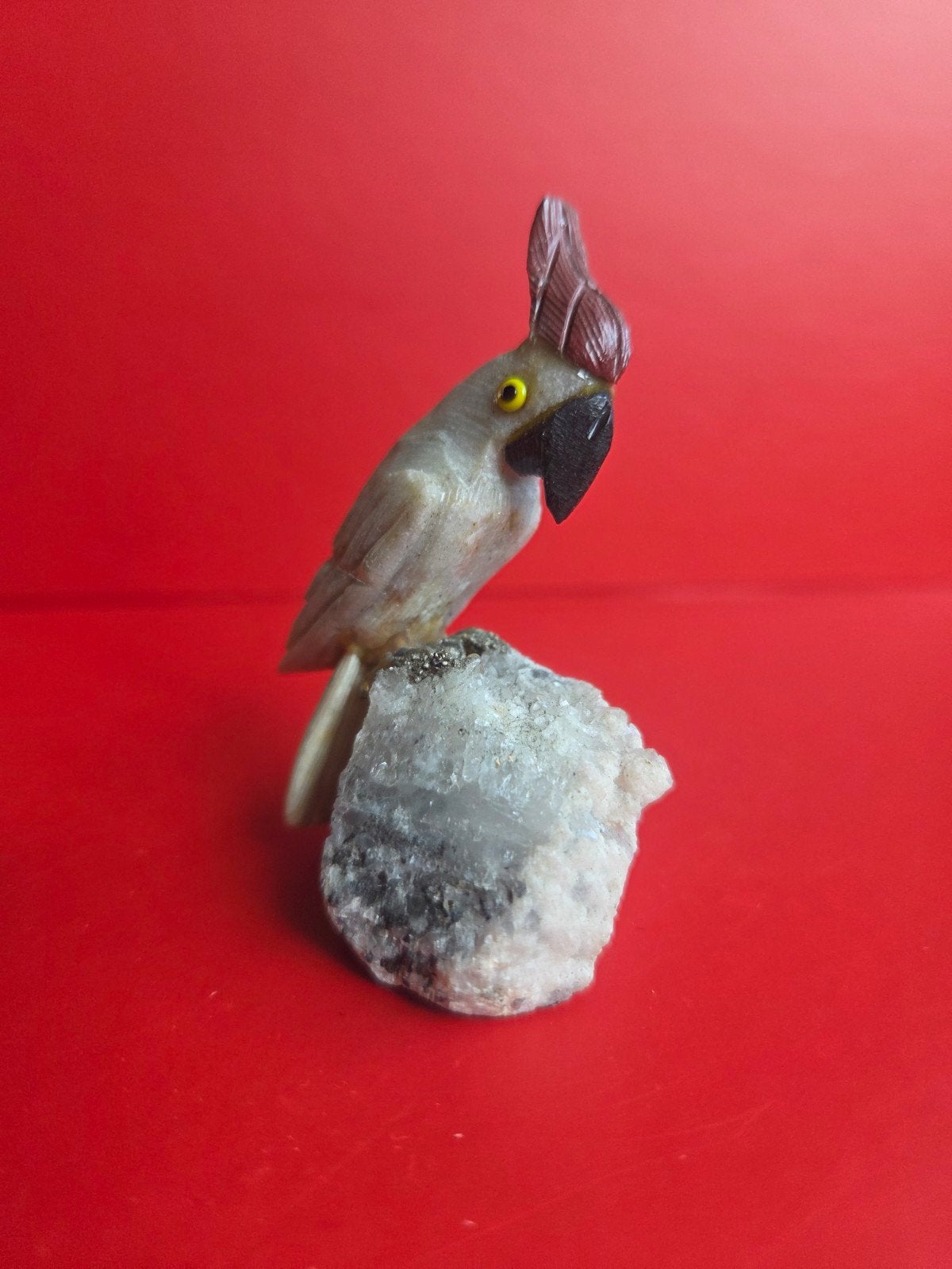 Unieke papegaai sculptuur van natuursteen, Antiek en Kunst, Kunst | Beelden en Houtsnijwerken, Minder dan 20 cm, Natuurlijk materiaal