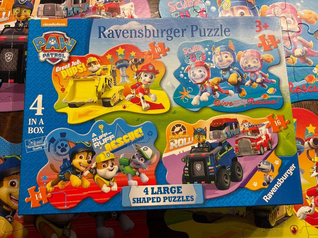 Puzzle 4 in a box Paw patrol, Ophalen of Verzenden, 10 tot 50 stukjes, Zo goed als nieuw