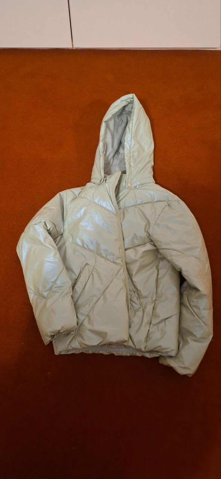 Stijlvolle lichtgroene puffer jas met capuchon, Ophalen, Overige kleuren, Onbekend, Maat 34 (XS) of kleiner