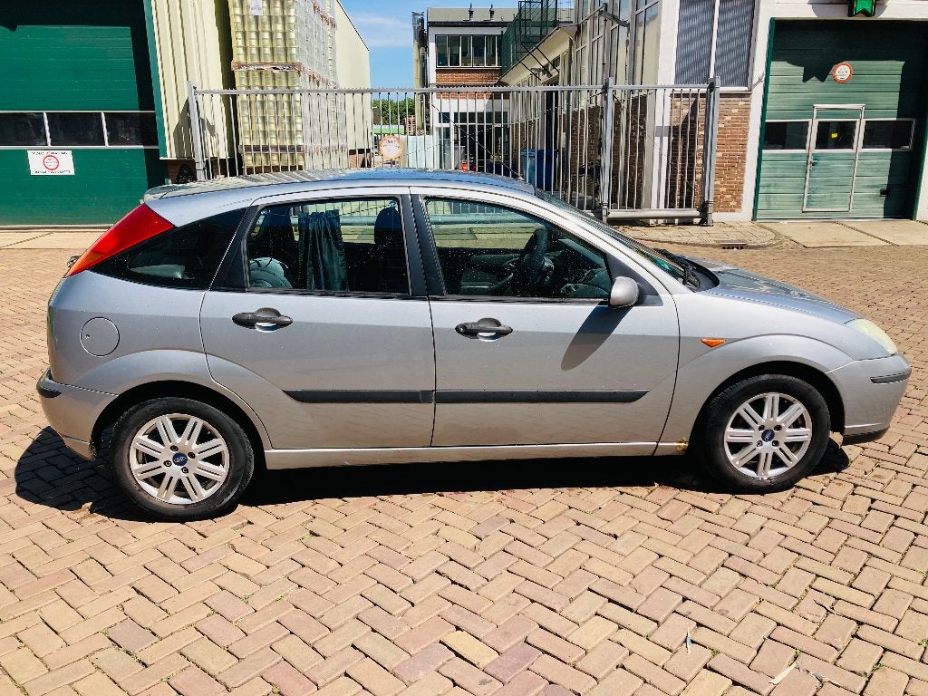 Ford Focus 1.6 I Trend 5D 2004 Grijs, Auto's, Ford, Particulier, Focus, Benzine, C, Hatchback, Handgeschakeld, Origineel Nederlands