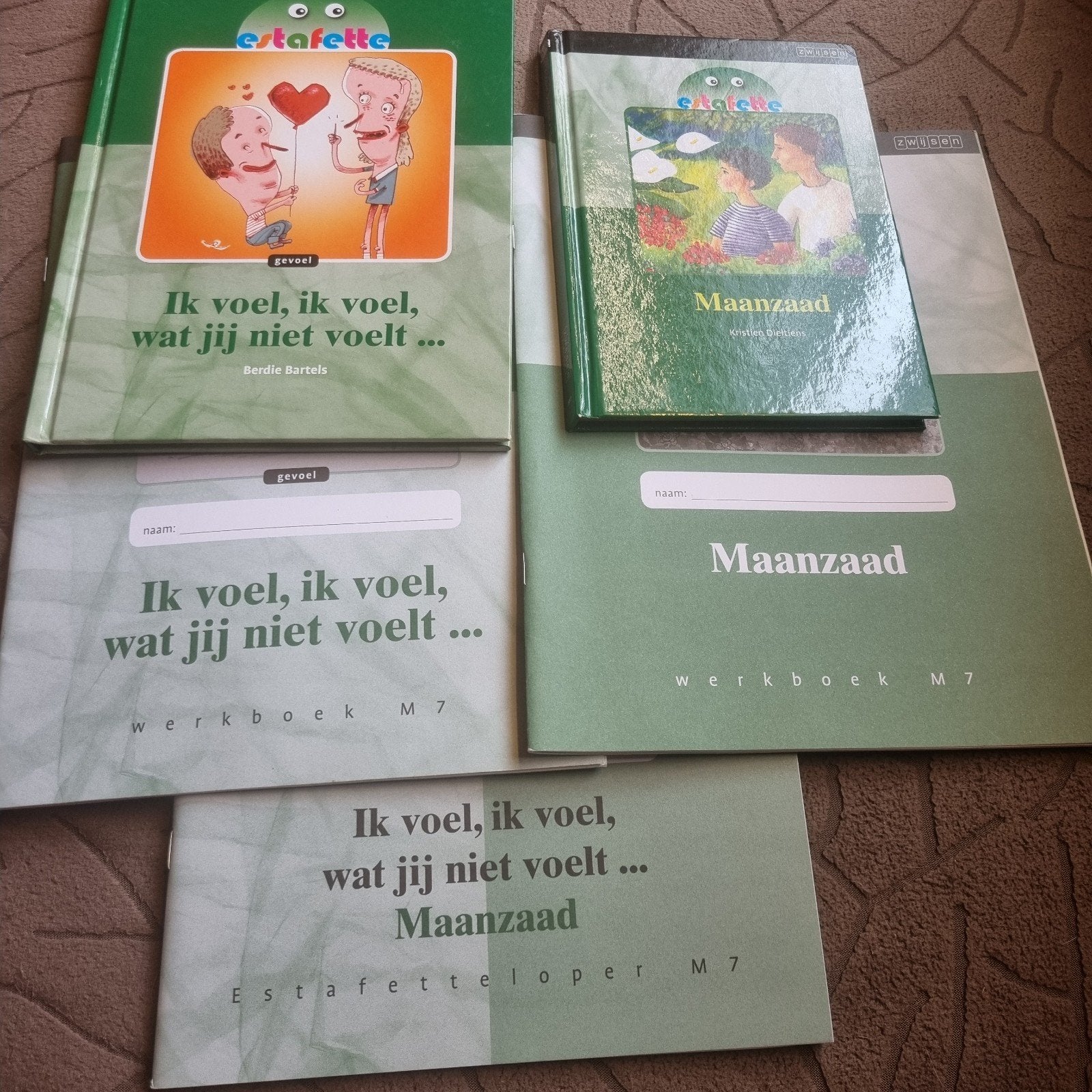 Estafette Maanzaad & Ik voel, ik voel, wat jij niet voelt M7, Ophalen of Verzenden, Zo goed als nieuw, Kristen Dieltens, Berdie Bartels