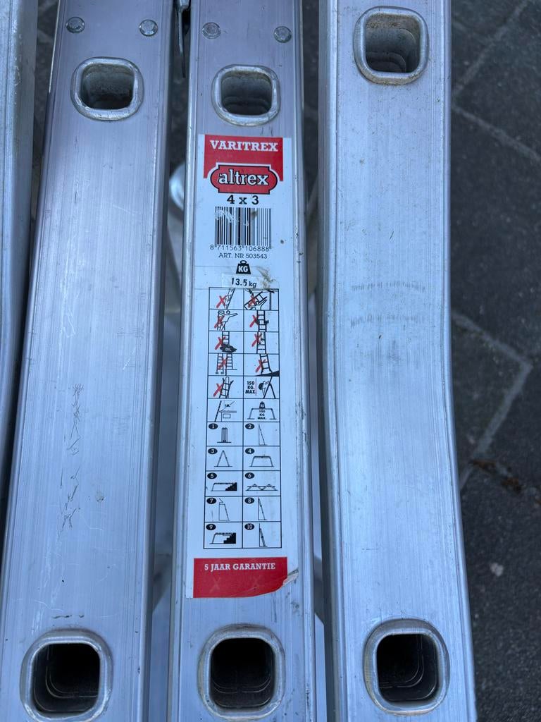 Altrex vouwladder 4 x 3 sporten, Gebruikt, Ophalen of Verzenden, Ladder, Opvouwbaar of Inschuifbaar