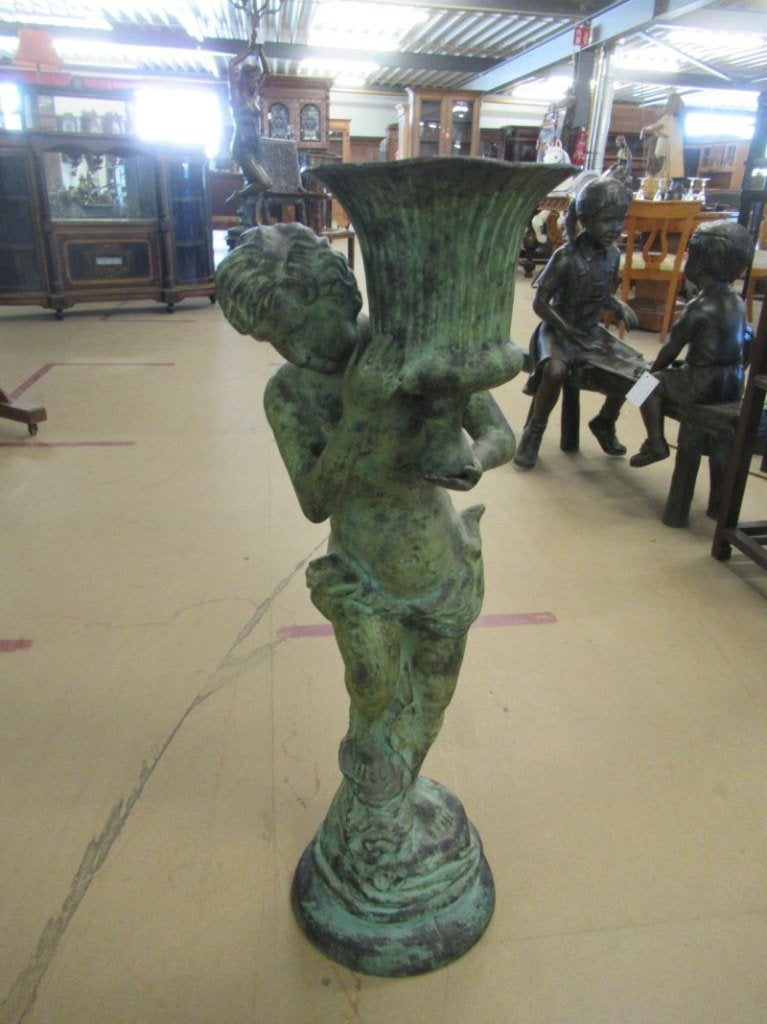 Oer 11392 vintage bronzen tuinbeeld "Jongetje met bloempot", Ophalen, Gebruikt, Overige materialen