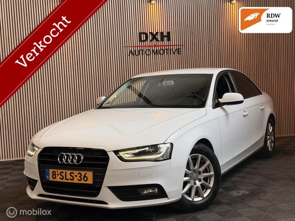 Audi A4 Limousine 1.8 TFSIe Edition OrgNL KETTING.VV! XENON, Auto's, Voorwielaandrijving, Gebruikt, A4, Wit