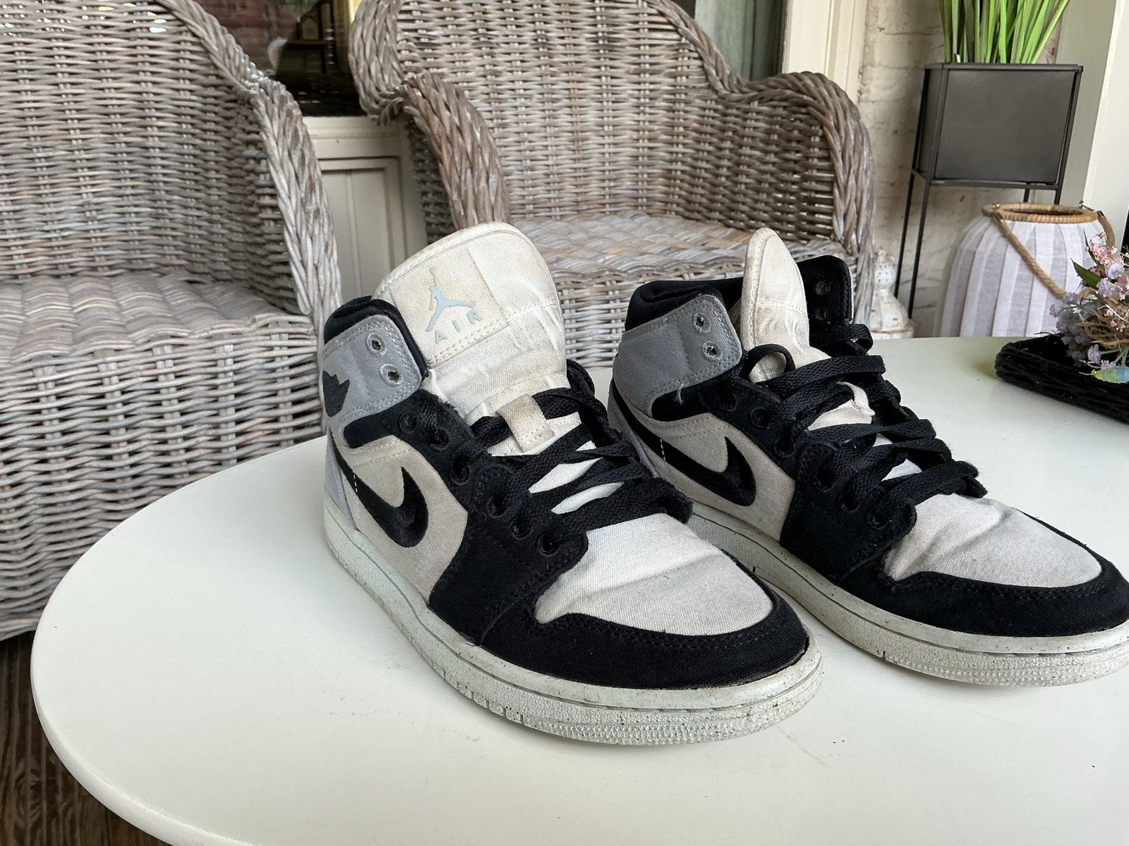 Jordan Nike Air Sneakers Maat 36.5 - Limited Edition, Ophalen of Verzenden, Gedragen, Zwart, Sneakers of Gympen