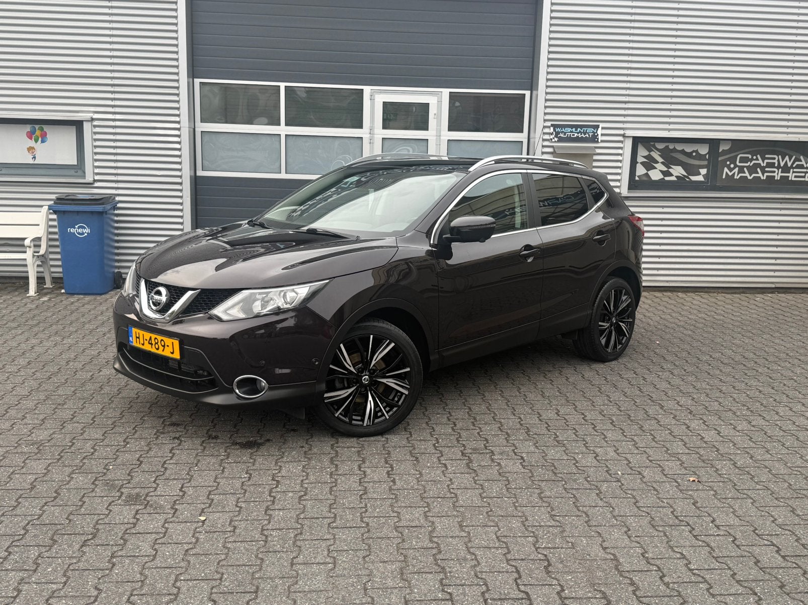 Nissan Qashqai Tekna| Panorama |360 Camera| Leder |Trekhaak, 4 cilinders, Zwart, Bedrijf, 115 pk