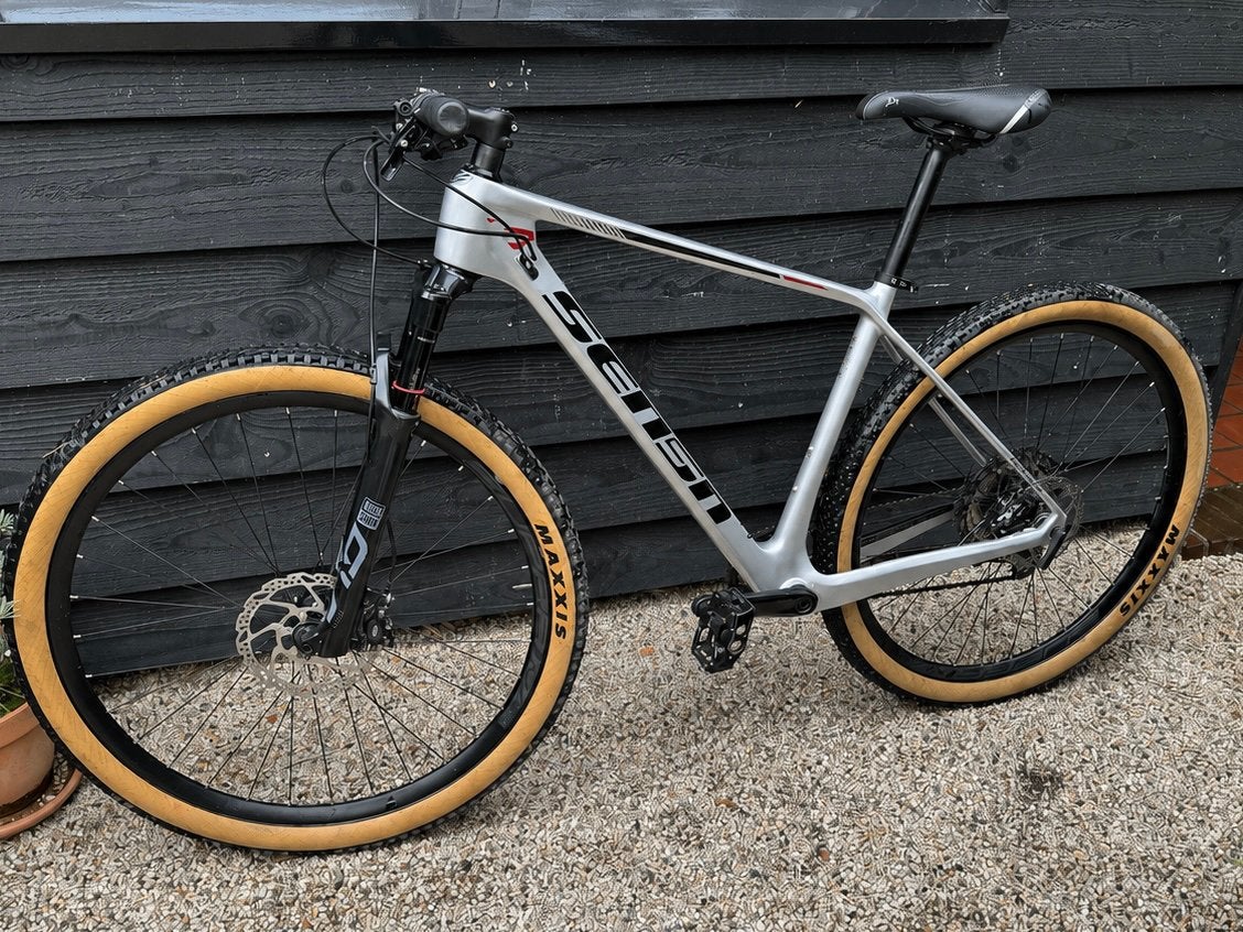 Sensa Fiori Evo 29” Carbon Shimano XT RockShox SID z.g.a.n., Fietsen en Brommers, Fietsen | Mountainbikes en ATB, Ophalen, Zo goed als nieuw