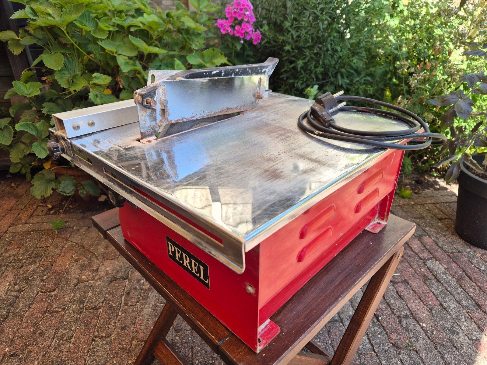 Tegelsnijmachine Perel TC 180A 230V 450W, Ophalen, Gebruikt