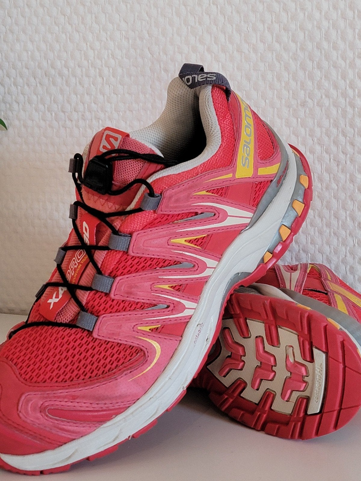 Salomon X-PRO 3D Trail Schoenen - Maat 38 - Roze, Salomon, Zo goed als nieuw, Roze, Wandelschoenen