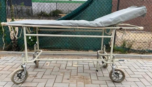 Professionele Ziekenhuisbrancard / Transportbrancard, Ophalen, Gebruikt