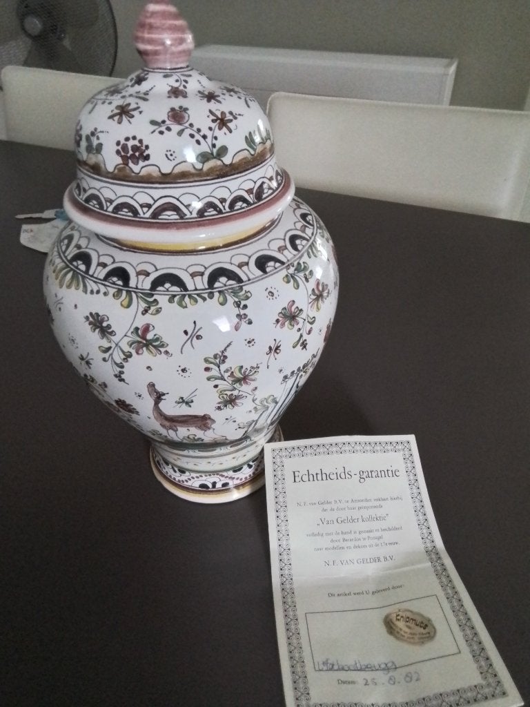 Handbeschilderde vaas, Ophalen