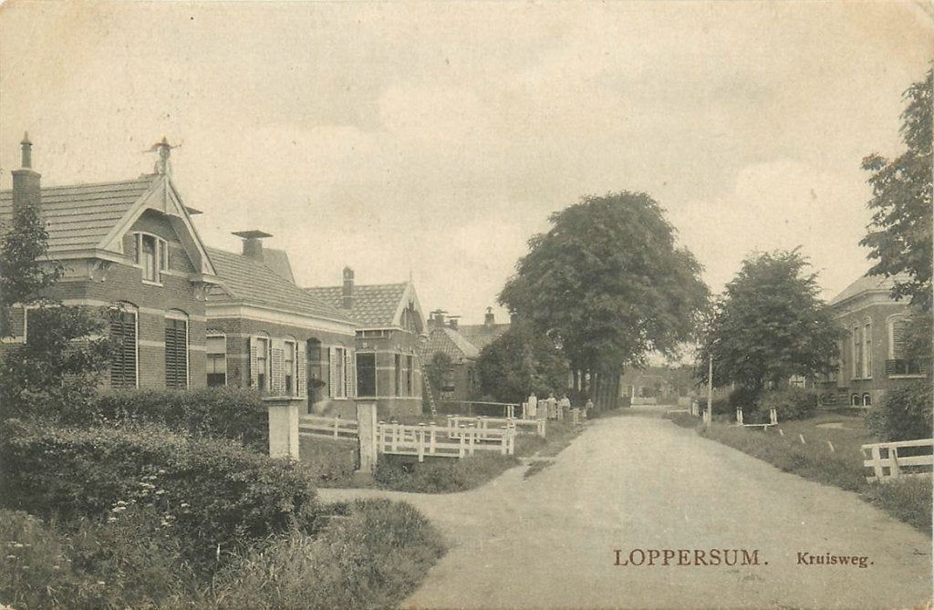 701-244-021 Loppersum Kruisweg, Ophalen of Verzenden, Voor 1920, Groningen