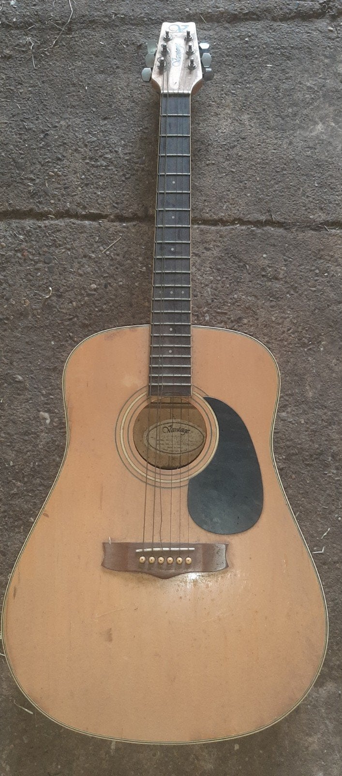 Vantage akoestische gitaar - Vintage look, Muziek en Instrumenten, Snaarinstrumenten | Gitaren | Akoestisch, Ophalen of Verzenden