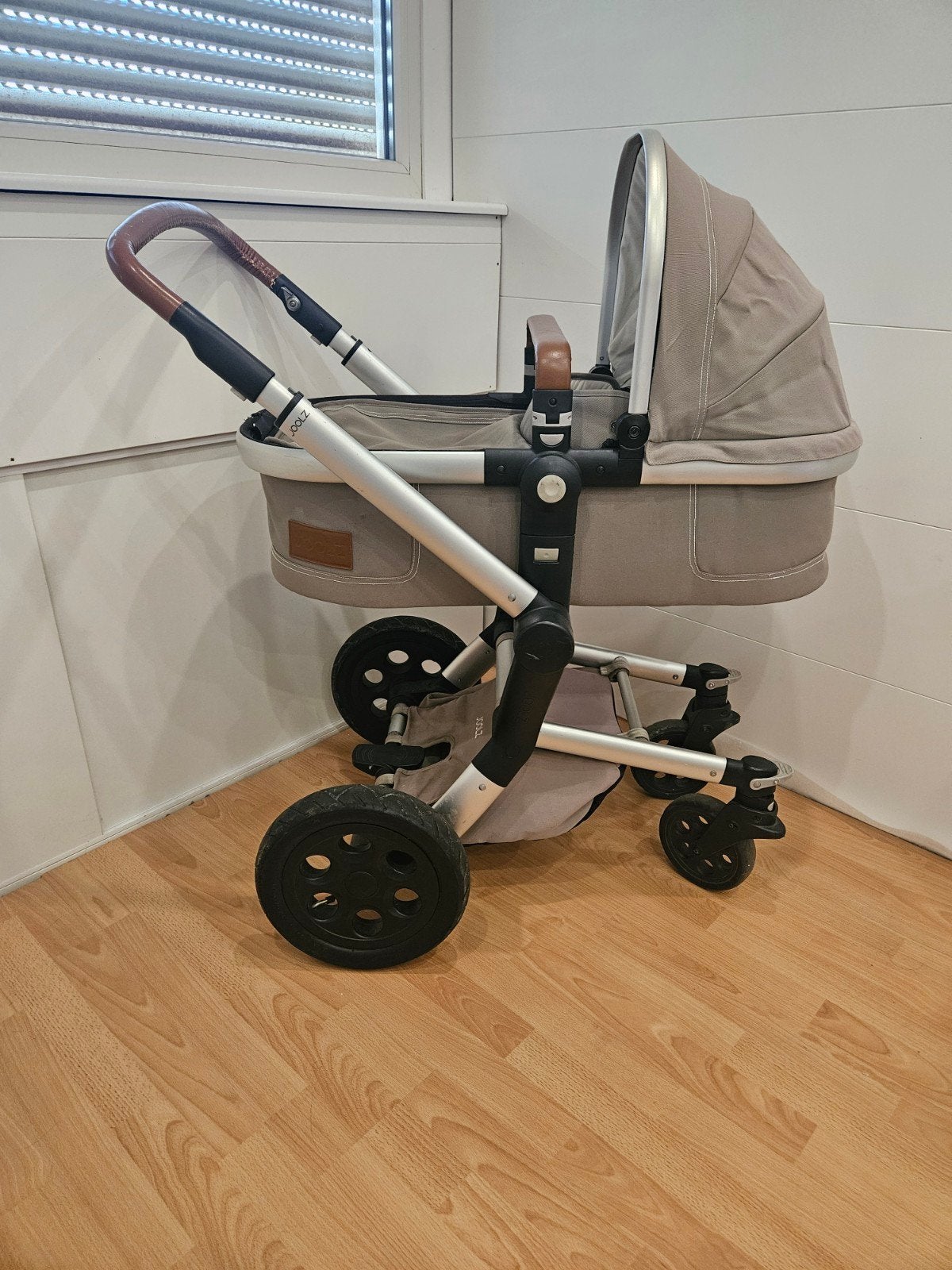 Joolz Day combiwagen met reiswieg en wandelwagenzitje, Kinderen en Baby's, Gebruikt, Combiwagen, Met reiswieg, Ophalen
