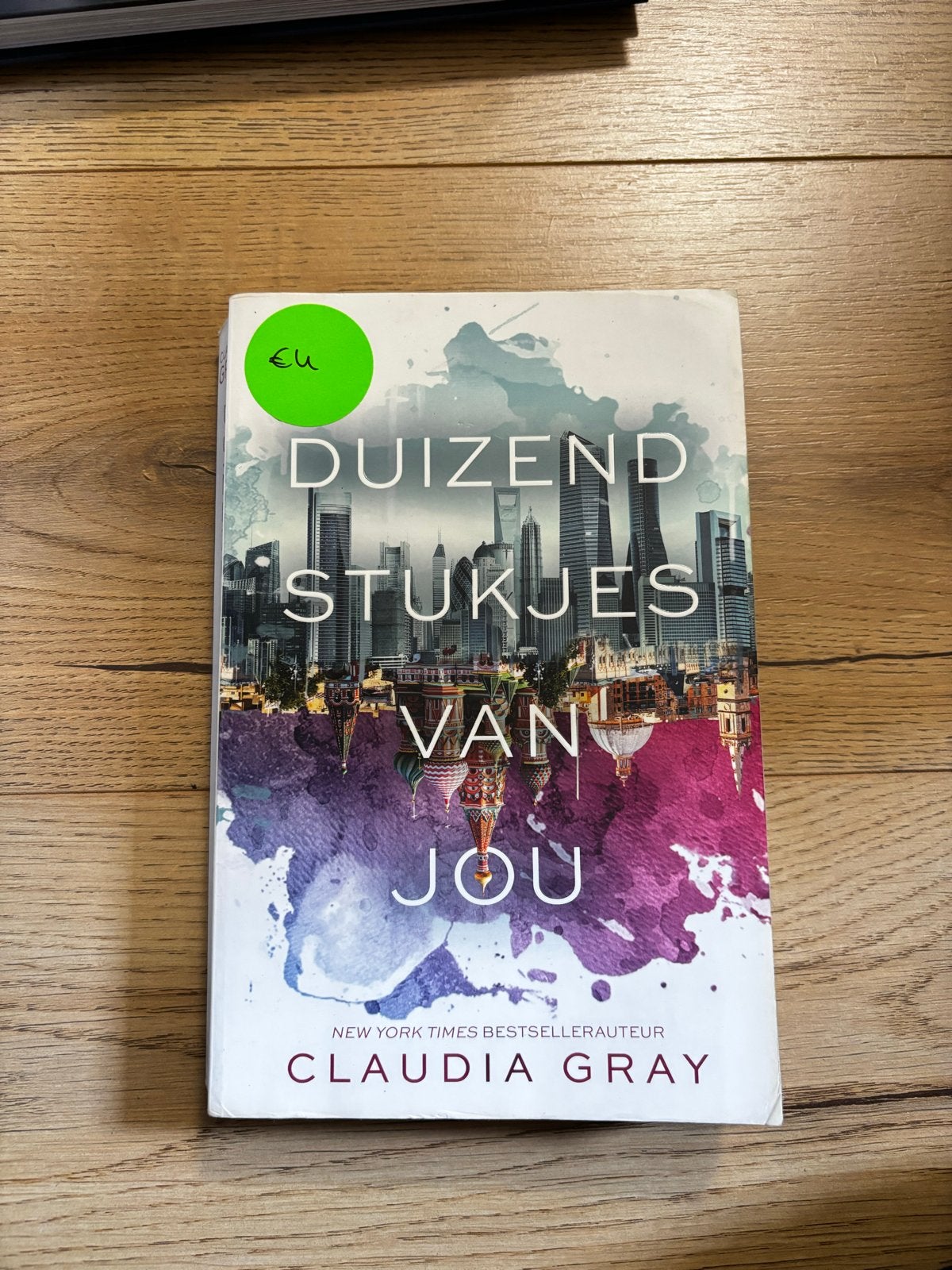 Duizend Stukjes Van Jou - Claudia Gray (Sci-fi/Romantiek), Ophalen of Verzenden, Gelezen