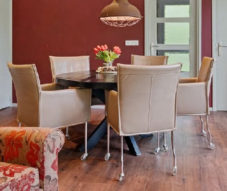 Eettafel zwart rond mangohout, Huis en Inrichting, Tafels | Eettafels, Gebruikt, Rond, Vijf personen of meer, Ophalen