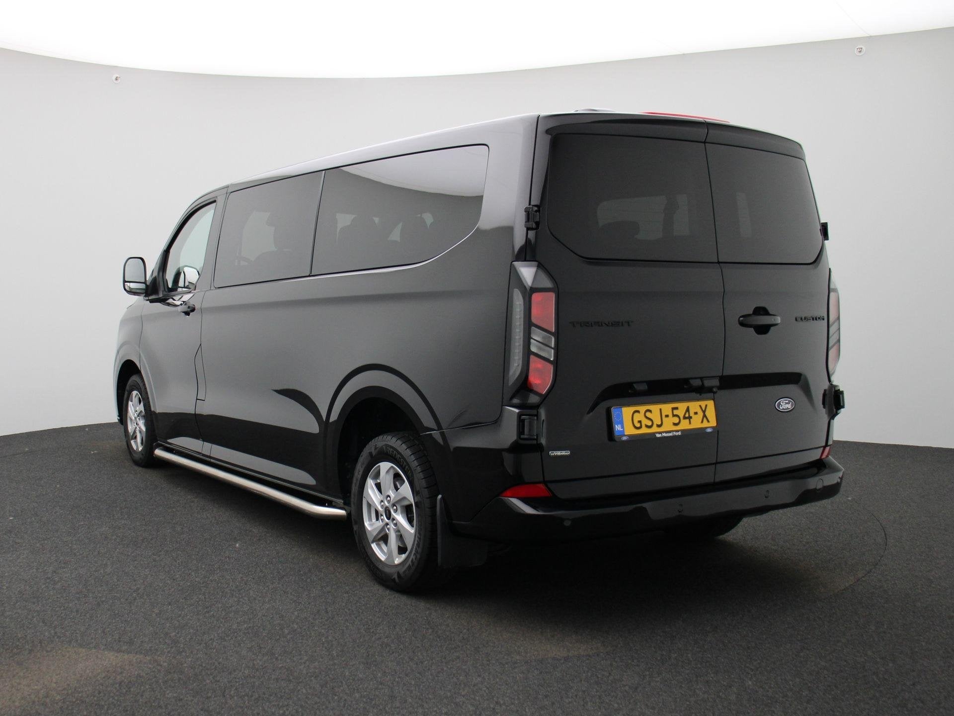 Ford Transit Custom 340 2.5 PHEV L2H1 Limited | 9 persoons |, Auto's, Gebruikt, Euro 6, Zwart, Bedrijf