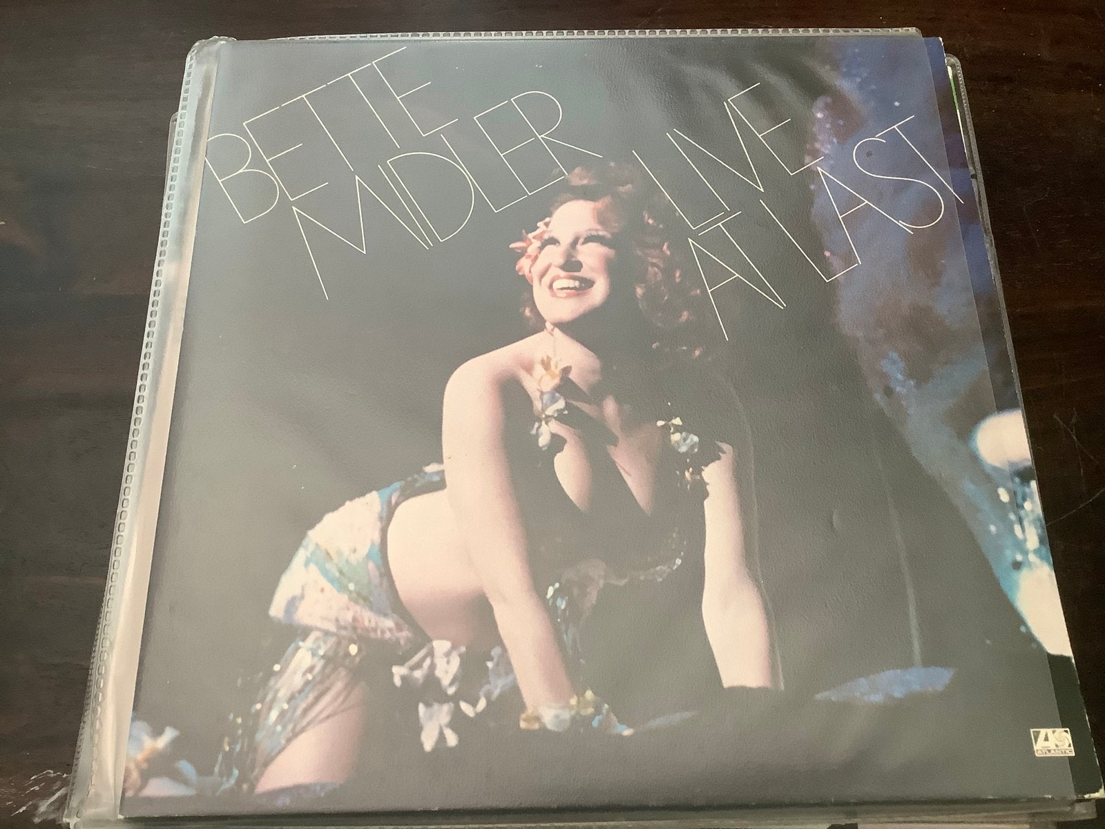 Bette Midler - Live At Last LP (Pop, 1977), Cd's en Dvd's, Vinyl | Pop, Zo goed als nieuw, Pop, Dubbel-LP, 12 inch, Ophalen of Verzenden