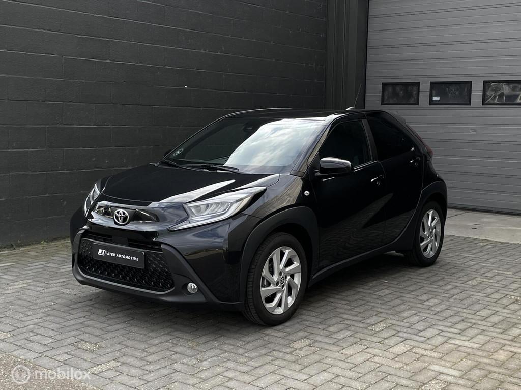 Toyota Aygo X 1.0 VVT-i MT | Carplay | Camera | Led | Stoelv, Stof, Gebruikt, 920 kg, 4 stoelen