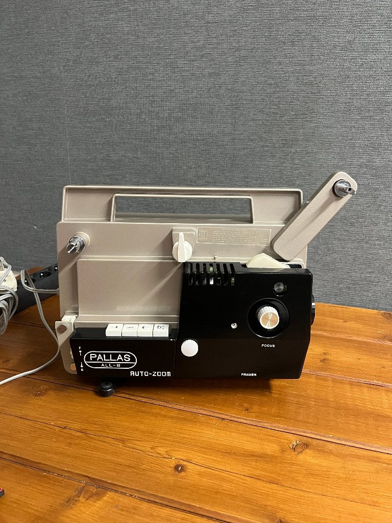Vintage Pallas ALL-8 auto zoom film projector apparaat ., Ophalen of Verzenden, 1960 tot 1980, Projector