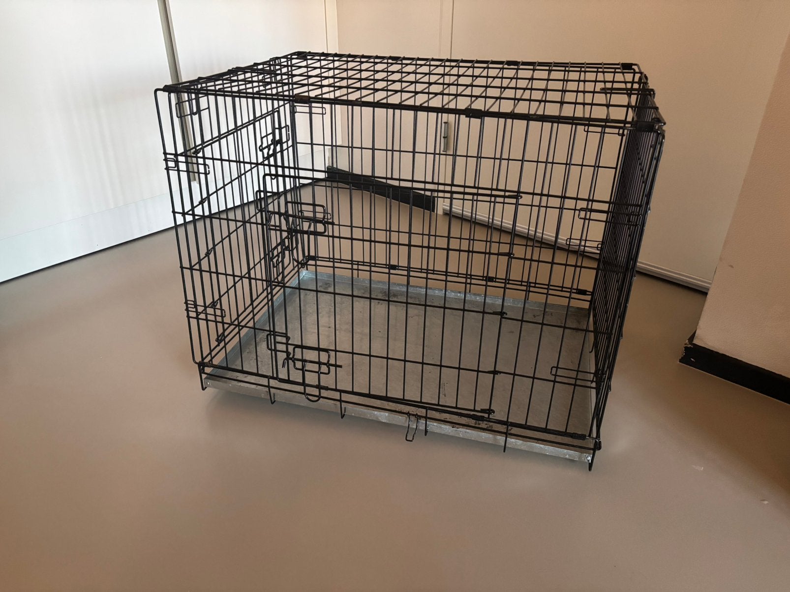 Honden bench, Dieren en Toebehoren, Hondenhokken, Ophalen, Zo goed als nieuw, Minder dan 65 cm