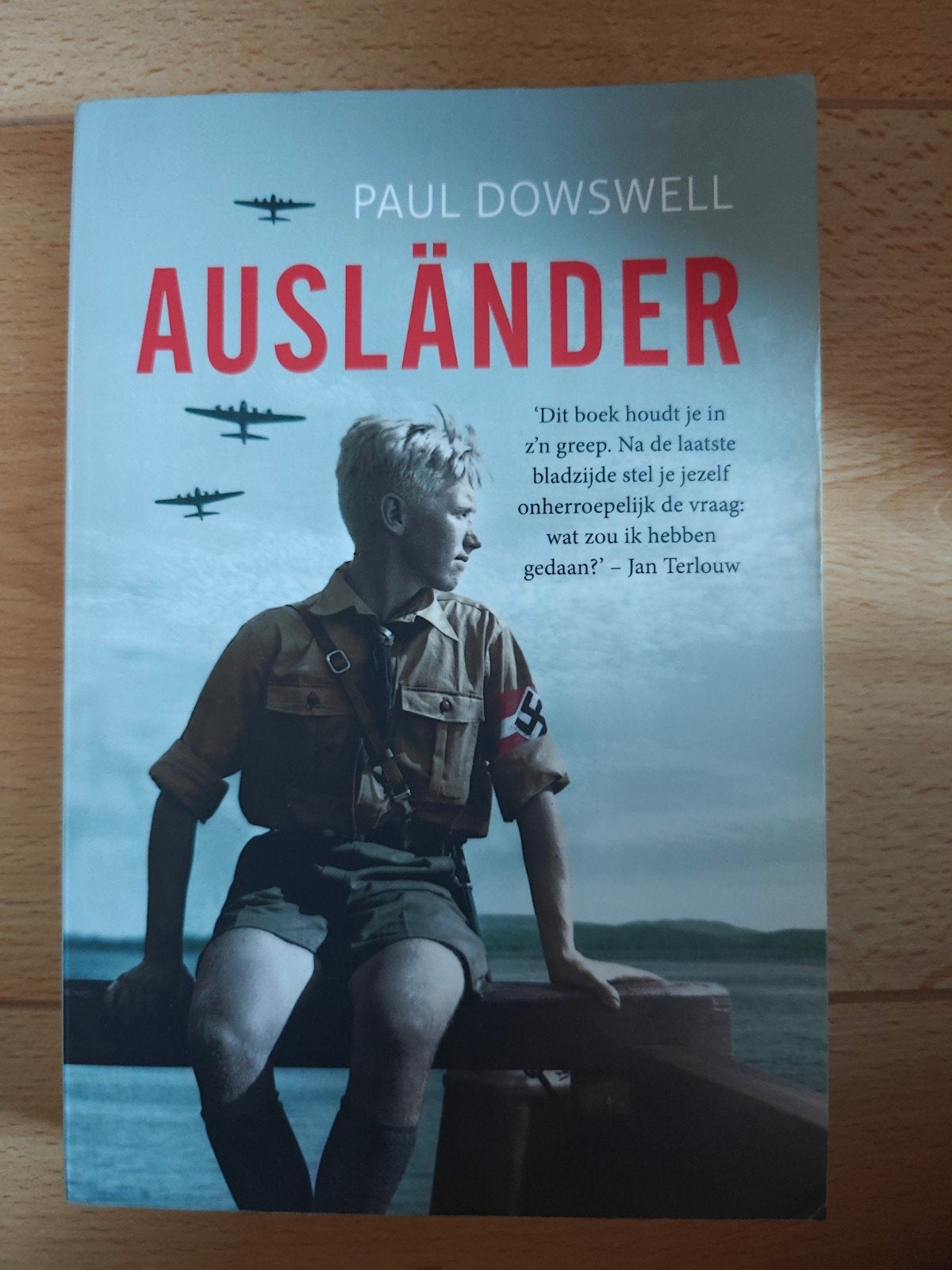 Ausländer - Paul Dowswell (Tweede Wereldoorlog), Tweede Wereldoorlog, Paul Dowswell, Ophalen of Verzenden, Zo goed als nieuw